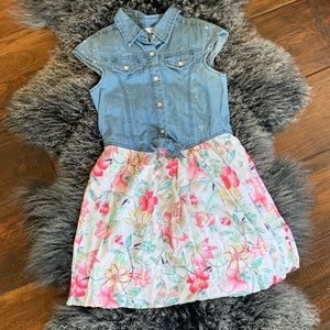 Super cute Guess girls dress
